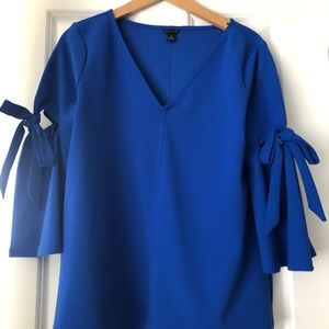 Ann Taylor bell sleeve top